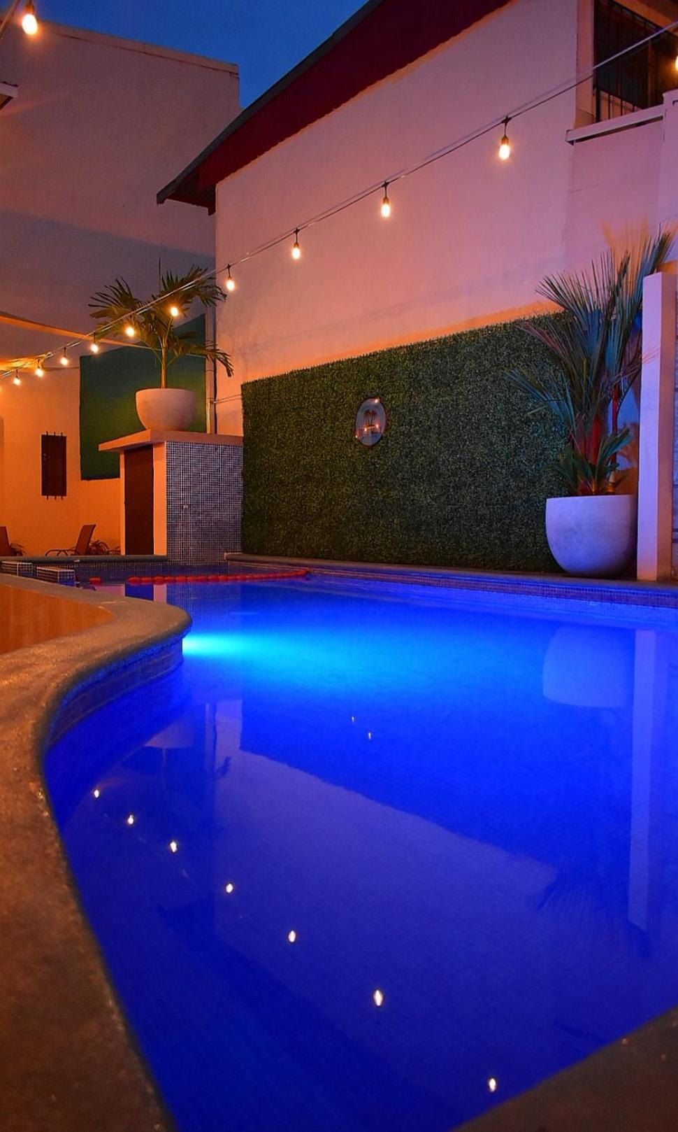 Hotel Cabinas Midey Puntarenas Exterior photo