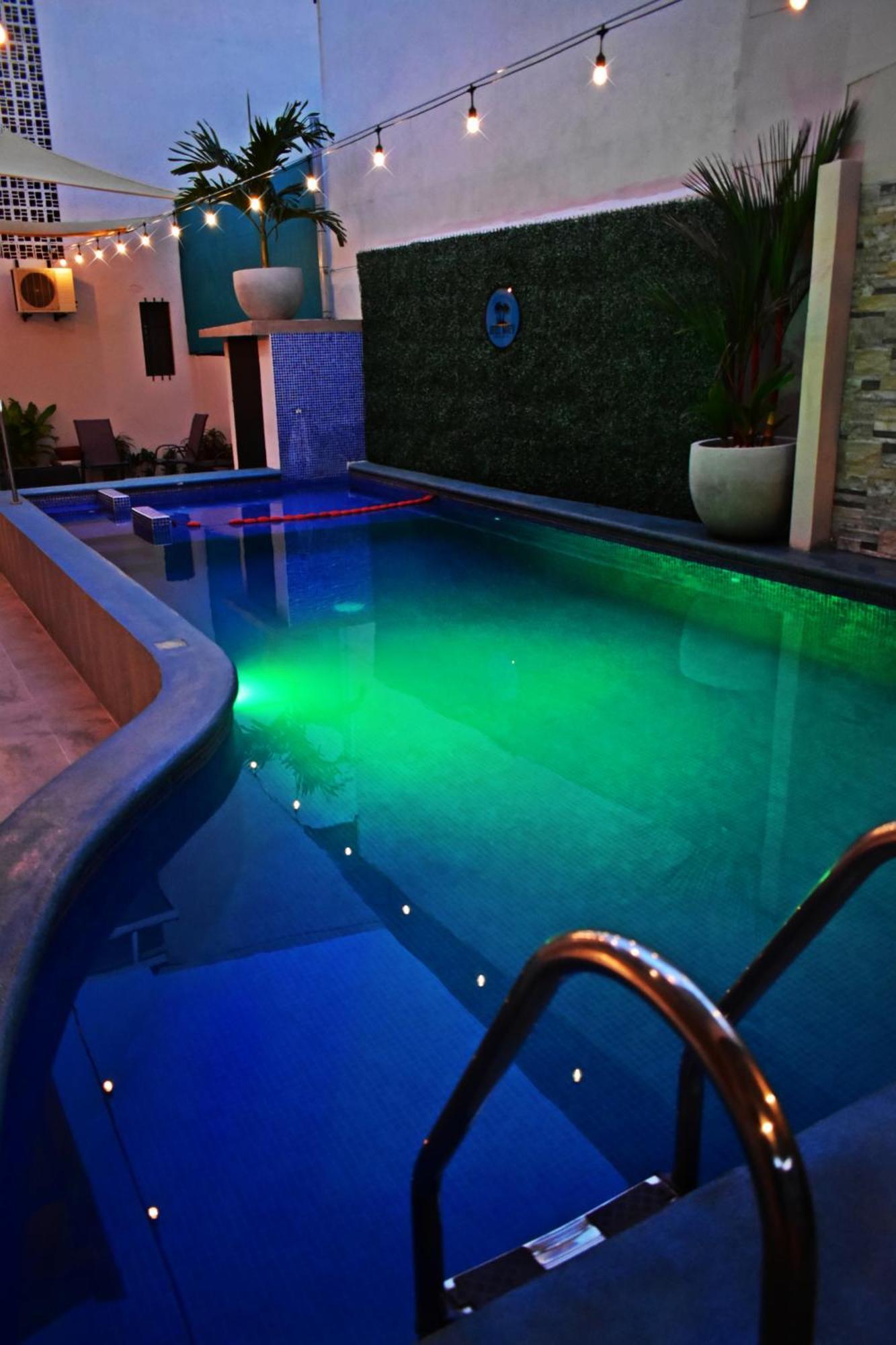 Hotel Cabinas Midey Puntarenas Exterior photo